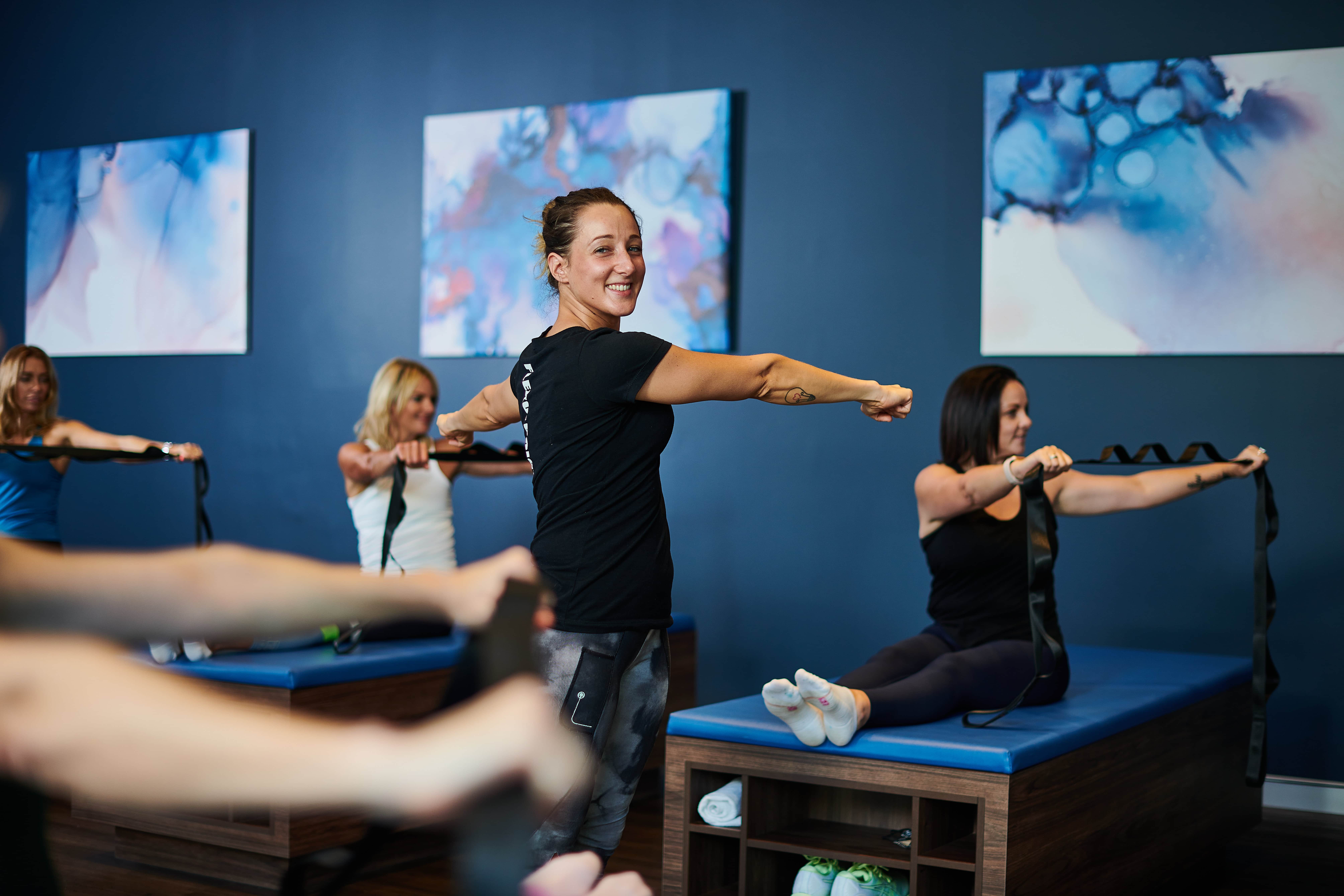 Effective Stretching Routines for Busy Professionals. stretch class at stretch lab